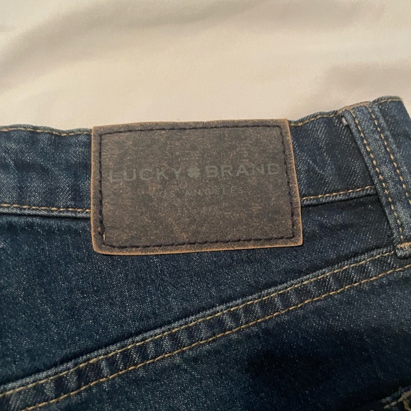 Lucky Brand Shorts size 6/28. - Picture 3 of 4